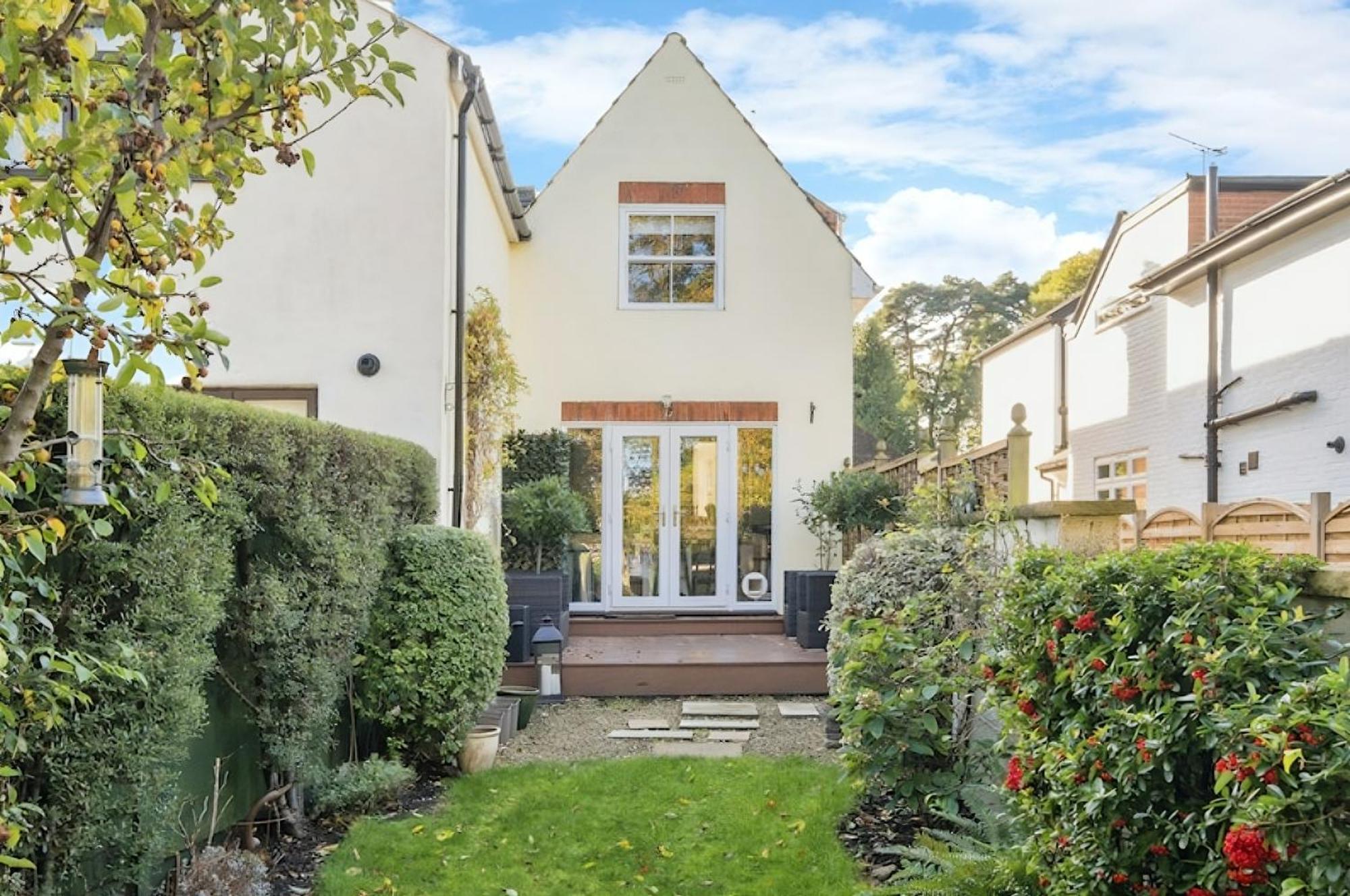 3 Bedroom Cottage In Sunninghill, Ascot Exterior photo
